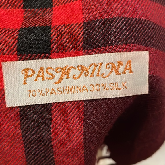 Red Scarf - Picture 3 of 3